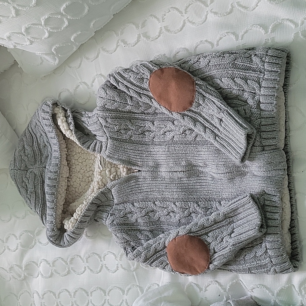 Egg by Susan Lazar zipup cable sweater w/hood